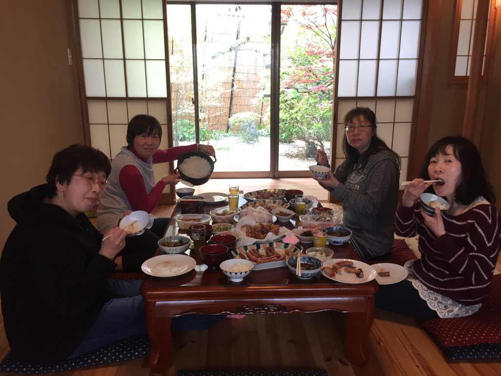 和室でごはん