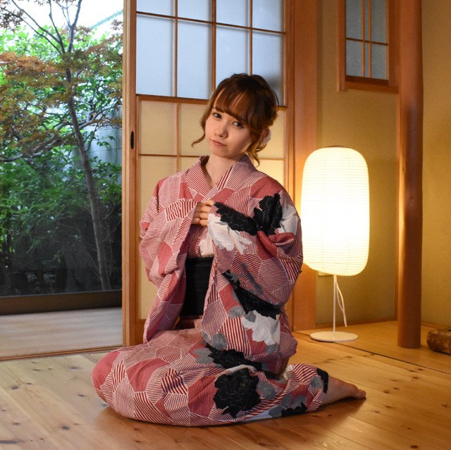 千代田ヴィレッジ 和室での和装ポートレート撮影（行灯の明かり）